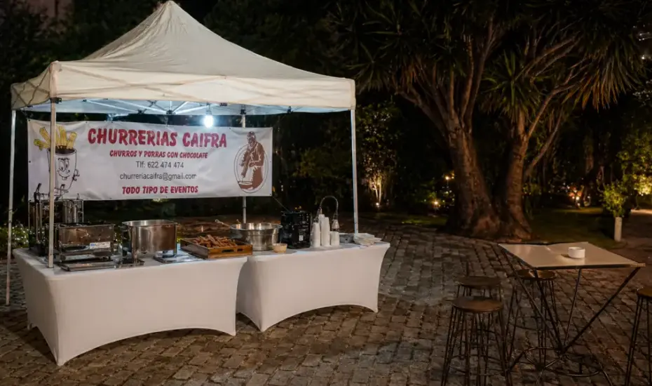 Así llevamos nuestros churros a tu boda en sanlucar churreria caifra